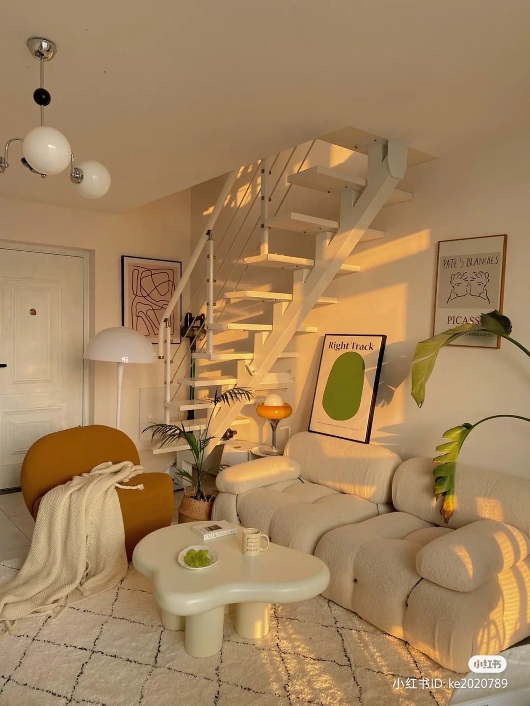 Modern Thrift Store Decorating: What I Always Look For
